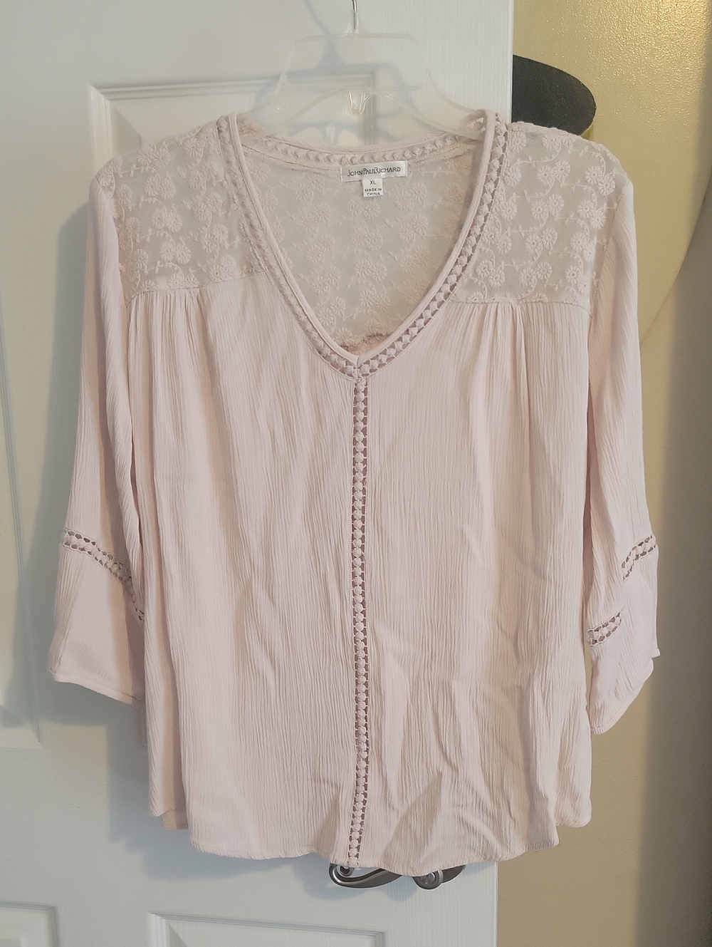 JohnPaulRichard SzXL Pale Pink Lace Yoke V-Neck Boho Peasant Blouse